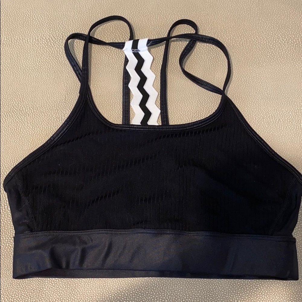 Alala sports bra